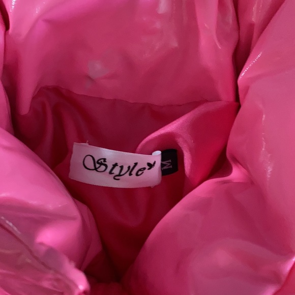 Hot pink crop puffer - Picture 3 of 4